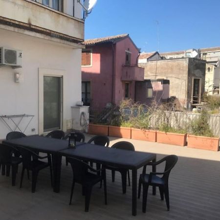 Suite Con Terrazza In Centro Storico カターニア エクステリア 写真
