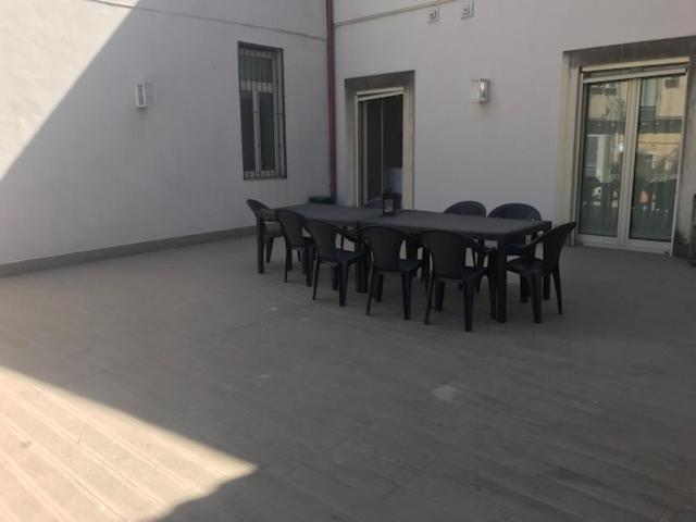 Suite Con Terrazza In Centro Storico カターニア エクステリア 写真