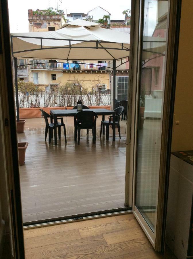 Suite Con Terrazza In Centro Storico カターニア エクステリア 写真